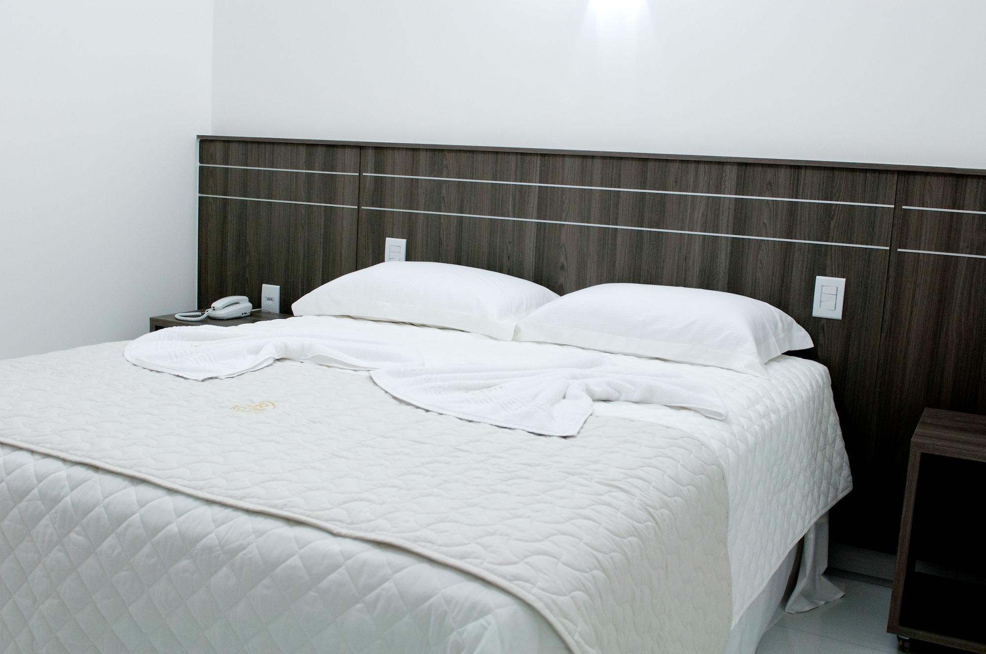 Hotel Roari 쿠이아바 외부 사진