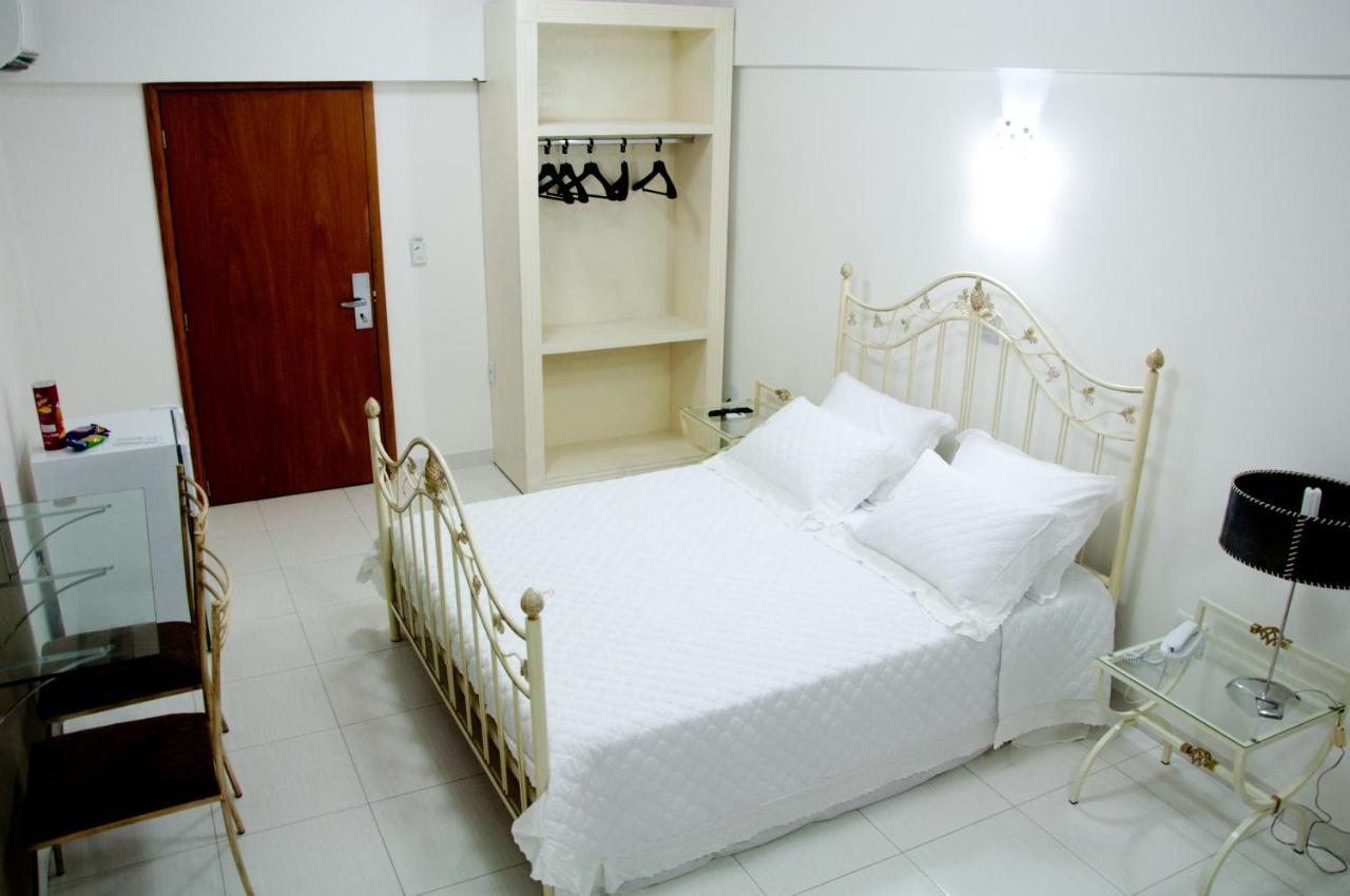 Hotel Roari 쿠이아바 외부 사진