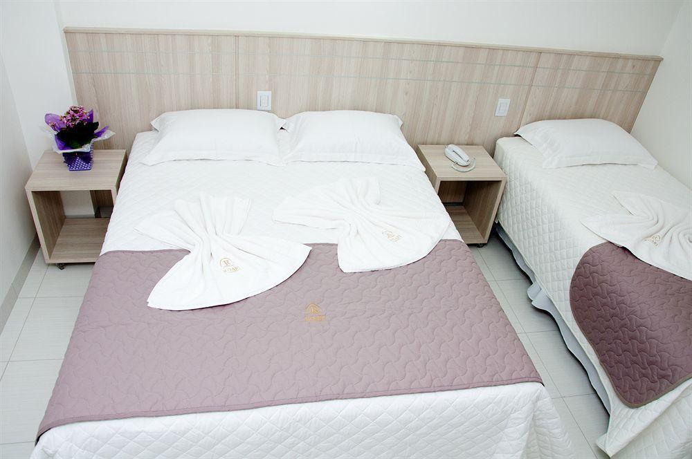 Hotel Roari 쿠이아바 외부 사진