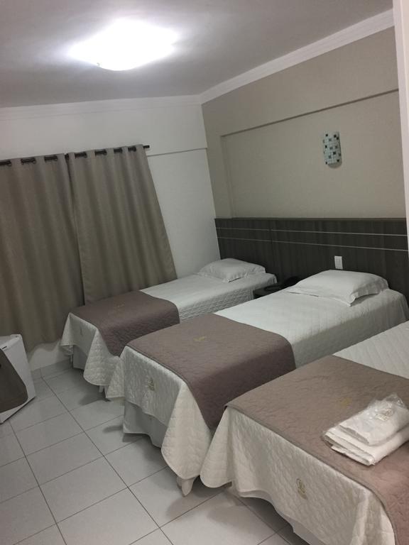Hotel Roari 쿠이아바 외부 사진