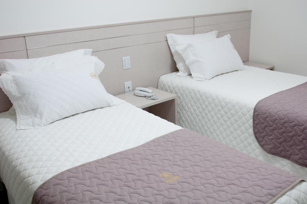 Hotel Roari 쿠이아바 외부 사진