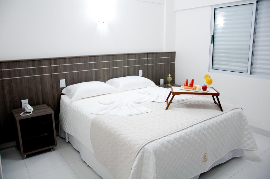 Hotel Roari 쿠이아바 외부 사진